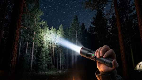 | Lampe de Poche Lampe Torche Télescopique 1000 lumens - Zoom télescopique grande portée